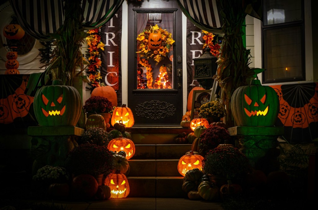 Fun and Creative Halloween Decorating Ideas with Your&nbsp;Kids